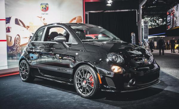 Fiat 2015 Abarth differs significantly