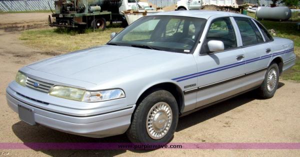 Ford Crown Victoria 1994 #5