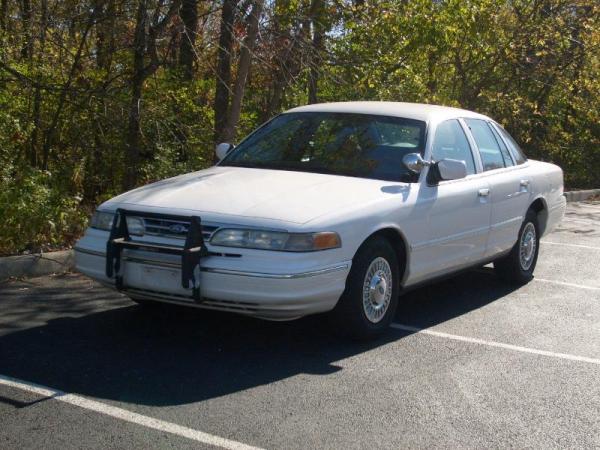 Ford Crown Victoria 1995 #4