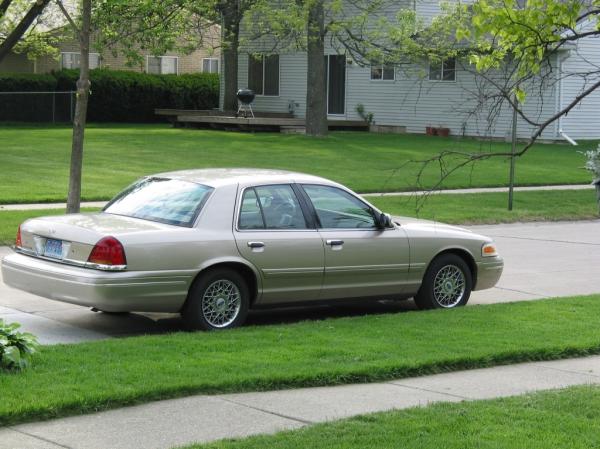 Ford Crown Victoria 2000 #5
