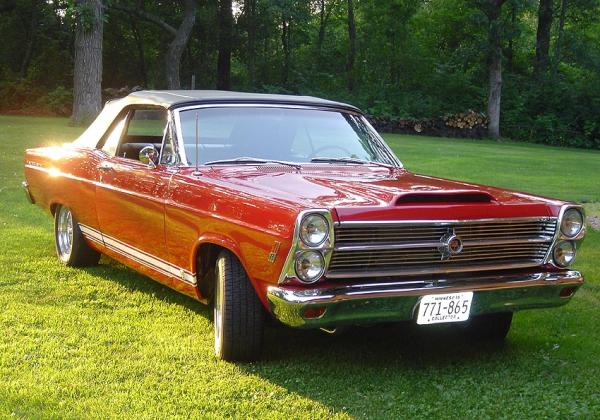Ford Fairlane GT #2