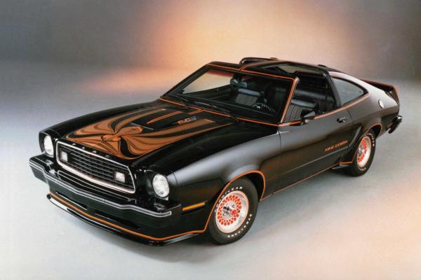 Ford Mustang 1982 #2