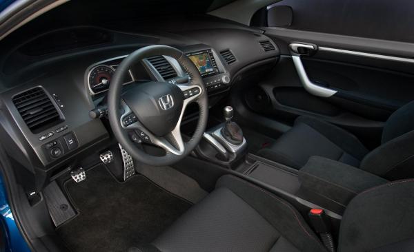 Honda Civic, The Best Choice for both Honda 2011 Sedan & Coupe
