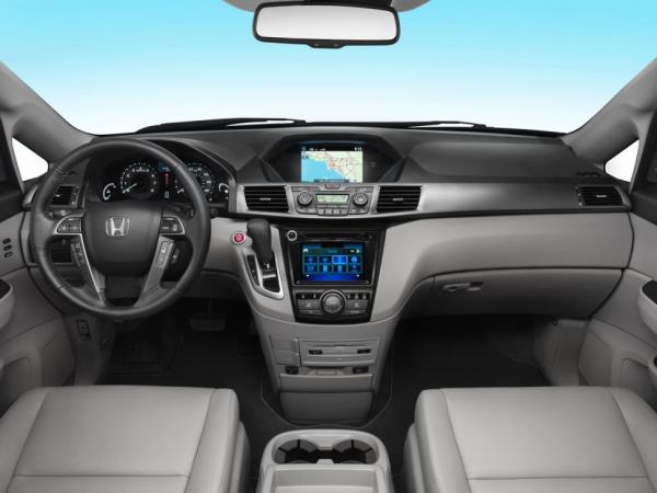 Honda Odyssey Touring Elite #5