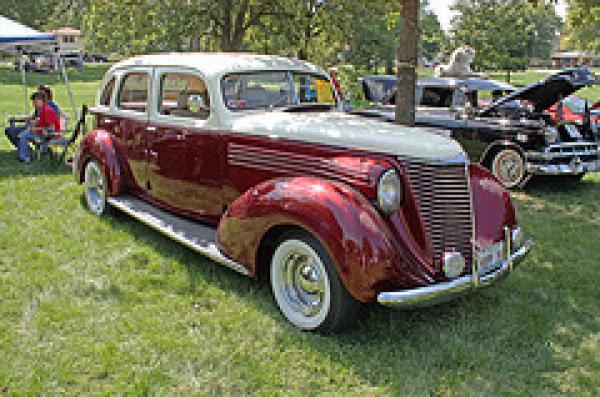 Hupmobile Series 822-E 1938 #2