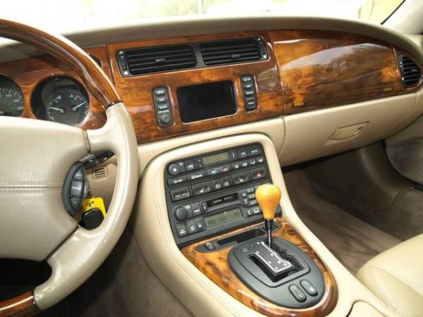 Jaguar XK-Series 2002 #3
