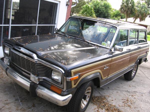 1985 Jeep Wagoneer