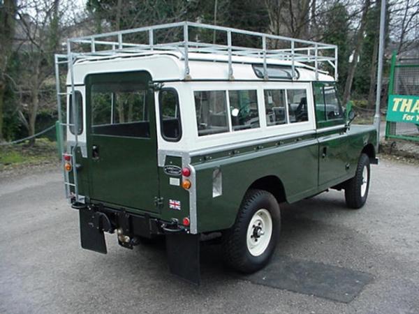 1974 Land Rover Series III - Information and photos - MOMENTcar