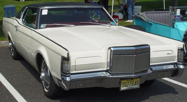 Lincoln Mark III #4