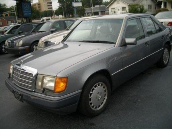Mercedes-Benz 300-Class 1992 #1