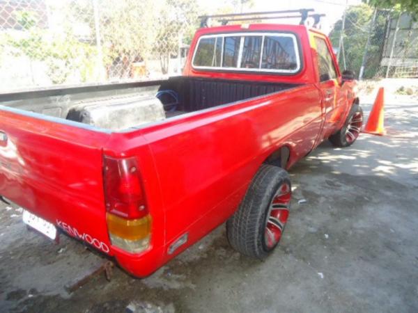 1986 Mitsubishi Pickup
