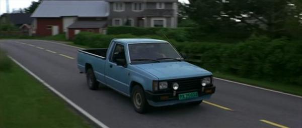 Mitsubishi Pickup 1987 #2