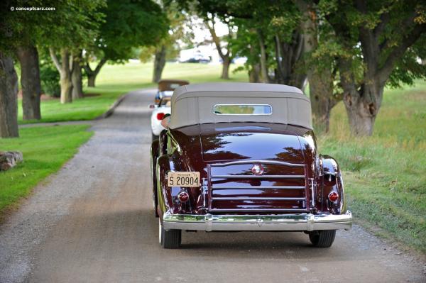 1936 Packard 1407