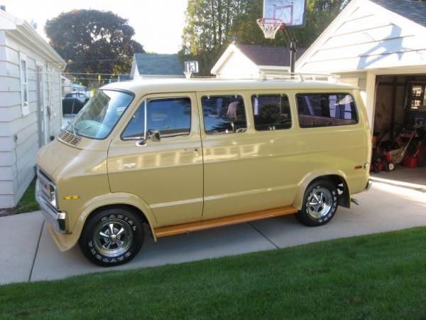 1975 Plymouth Van