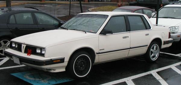 Pontiac 1000 1986 #4