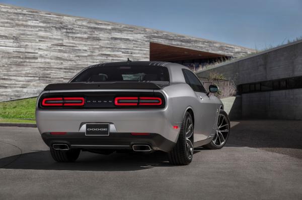 This Silver Dodge 2015 Challenger redesigning the sense of modernity