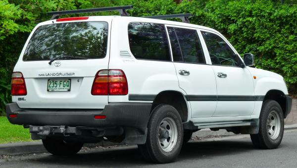 Toyota Land Cruiser 1998 #4
