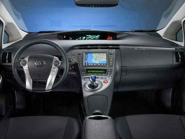 Toyota Prius 2014 #2