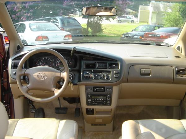 Toyota Sienna 1998 #3