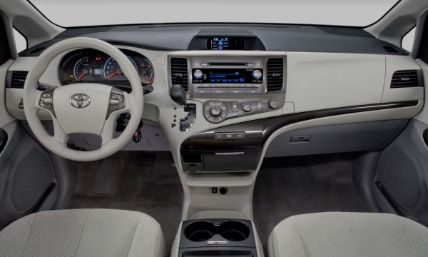 Toyota Sienna 2012 #3