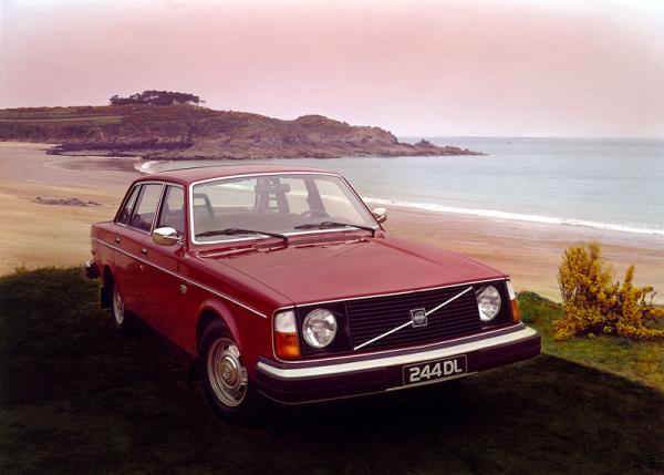 Volvo 242 1976 #3